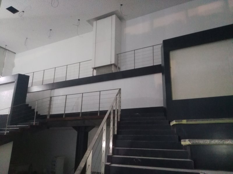 paslanmaz okul merdiven küpeştesi